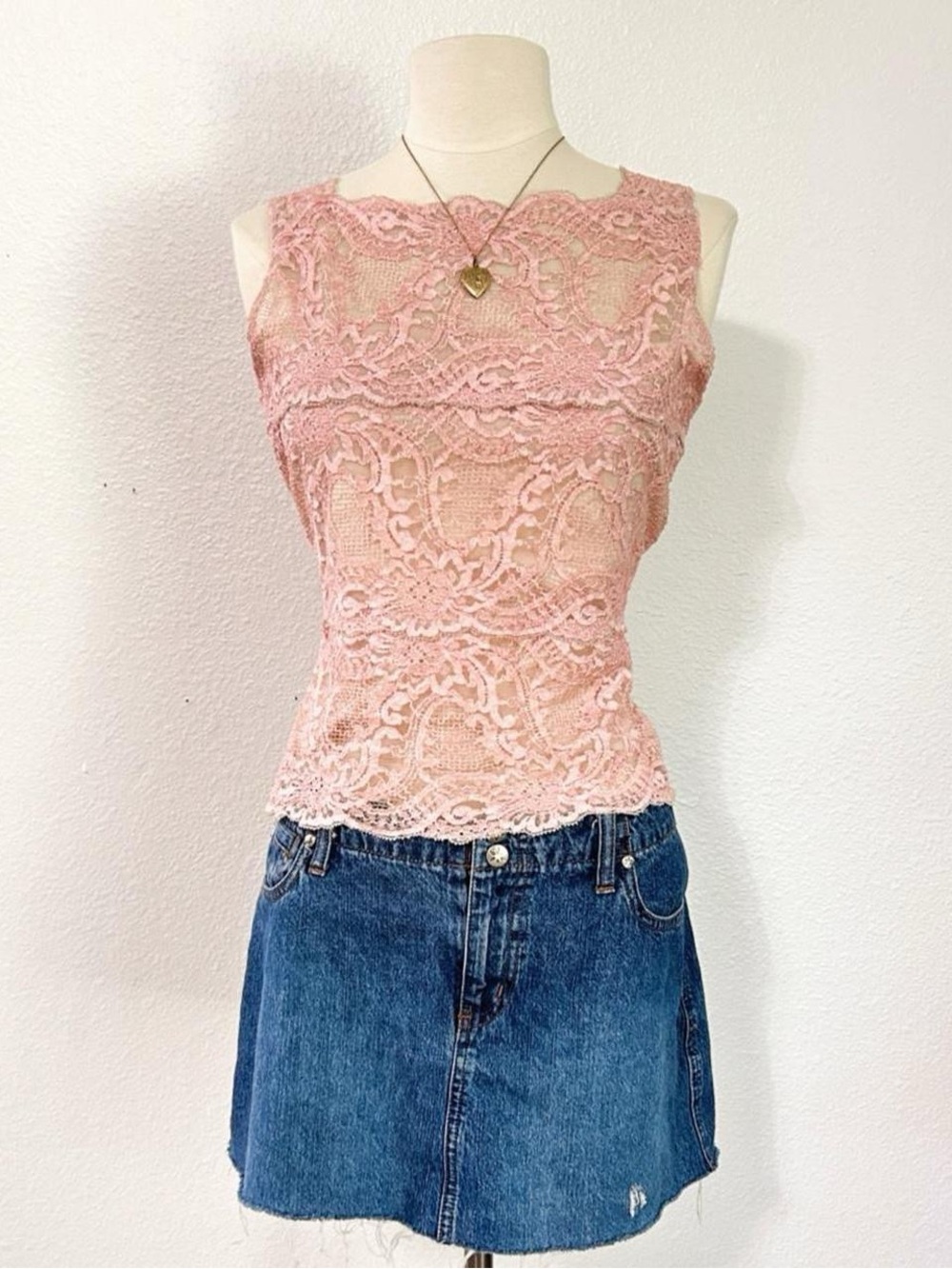 light pink lace tank top